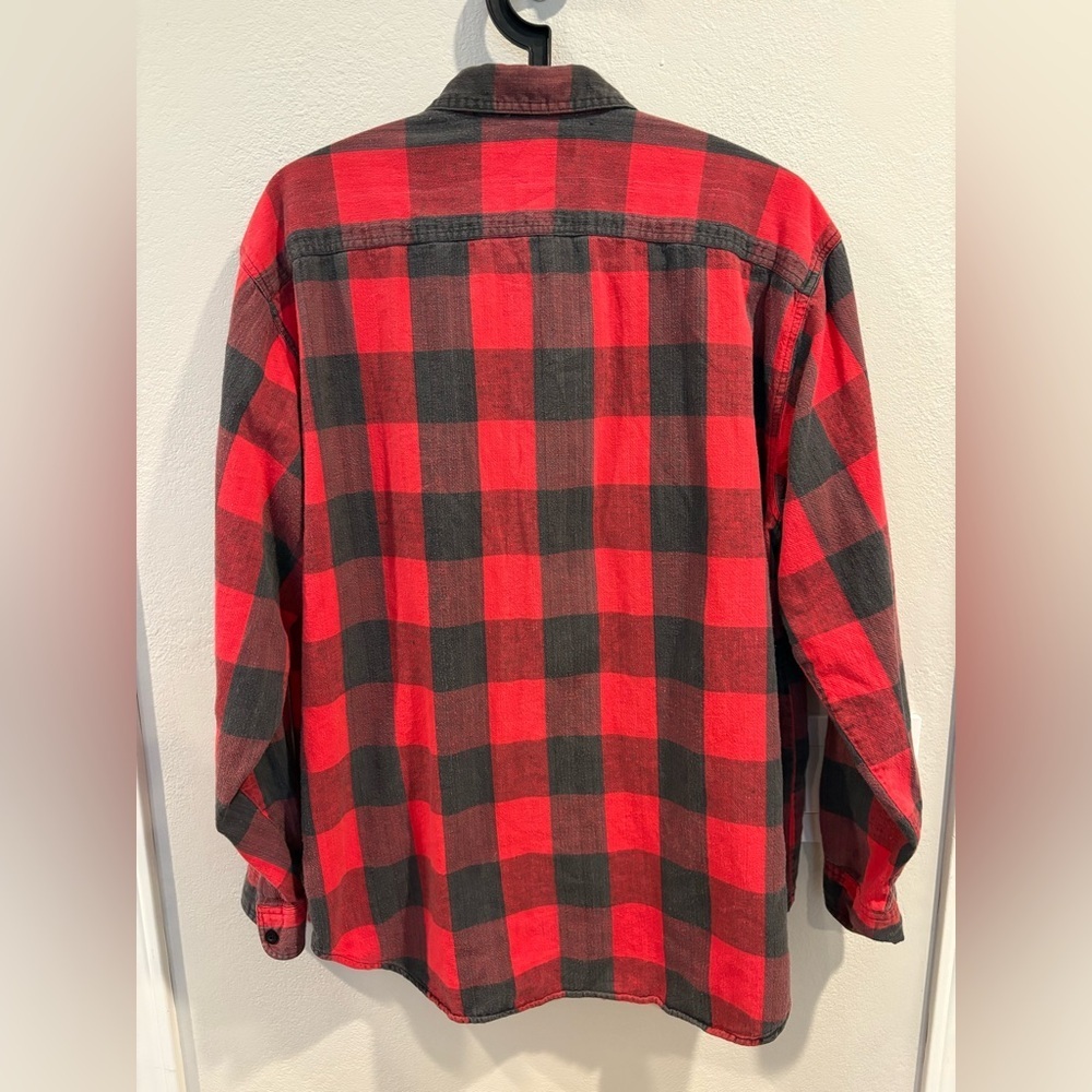 Vintage Y2K Men’s Levi’s Size L Plaid Flannel Shirt Red Black Grunge Style EUC - Picture 7 of 9